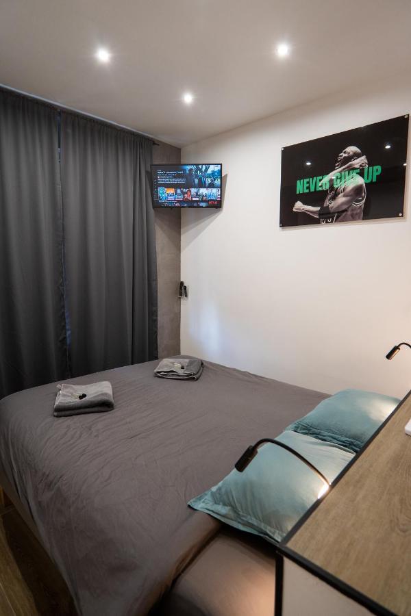 Capsule Wellness - Sauna - Balneo - Machine De Sport Privatif - Ps5 - 2 Chambres Valenciennes Exterior photo